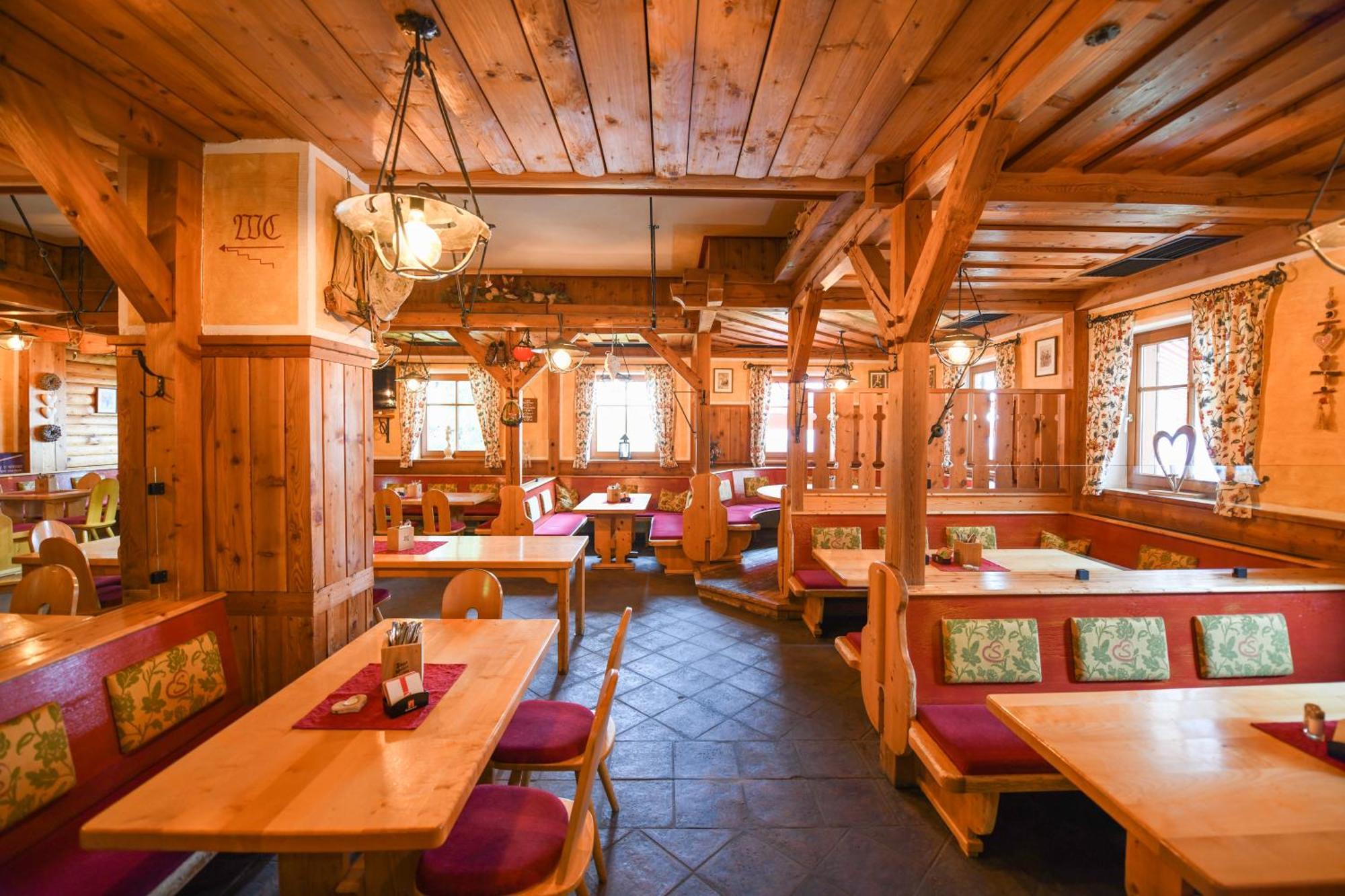 ホテル Sauschneideralm Faningberg エクステリア 写真